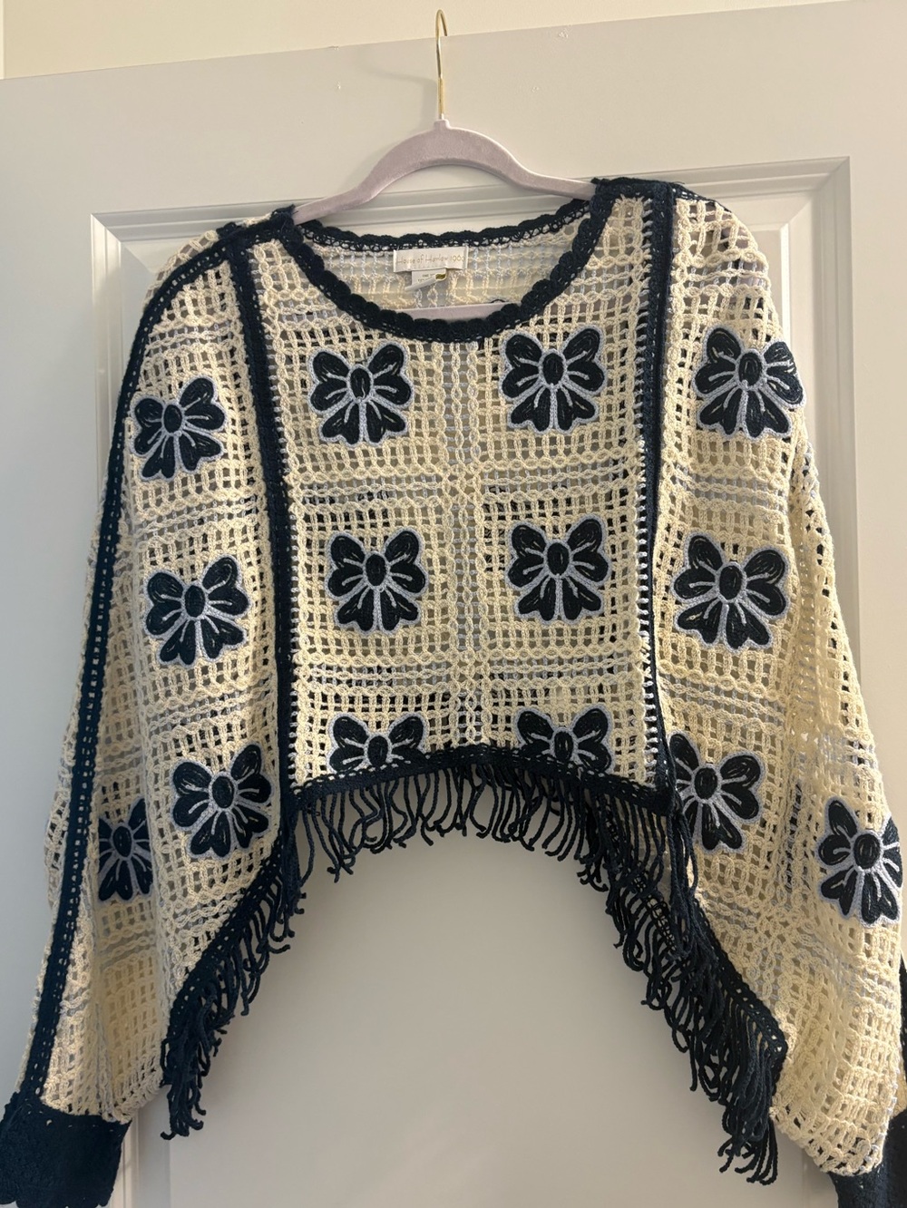 House of Harlow 1960 Black & Cream Crochet Fringe Crew Sweater
